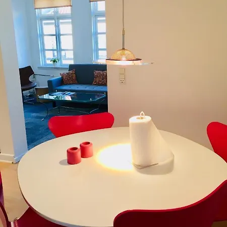 Lägenhetshotell City Hotel Apartments 3*