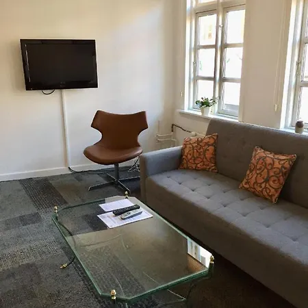 City Hotel Apartments 3* 오덴세