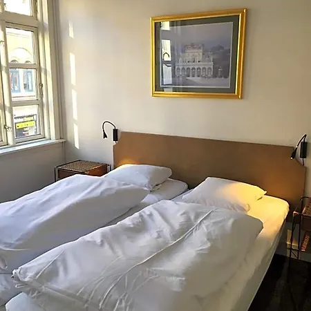City Hotel Apartments Aparthotel
