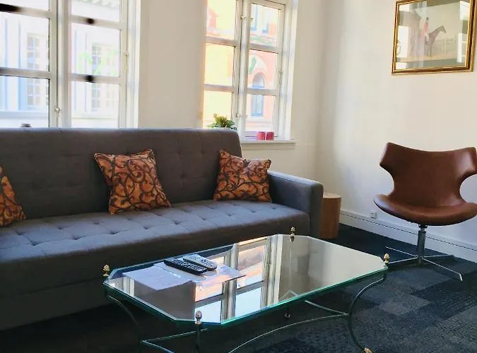 City Hotel Apartments Апарт-отель