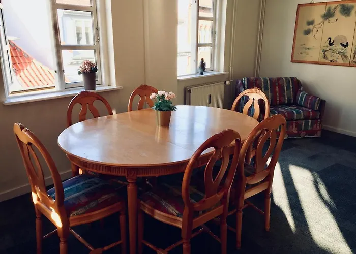 City Hotel Apartments Апарт-отель Оденсе